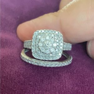 10k solid gold diamonds engagement ring